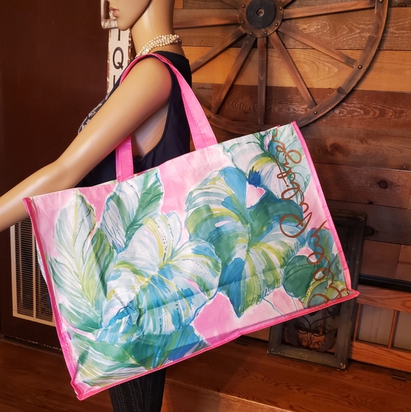 Lilly Pulitzer Floral Reusable Shopping Tote Bags (2) - Picture 4 of 14